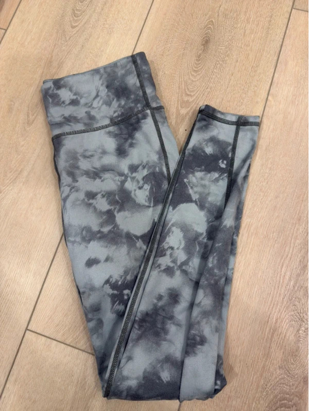 Athleta Women’s Small Gray Black Floral Print High Rise Leggings Yoga Pants